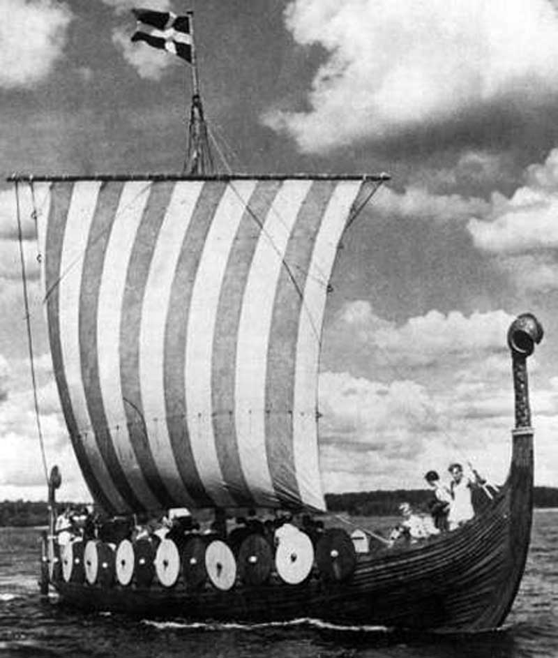 Ормен Фриске копия судна викингов, корабль из Гокстада