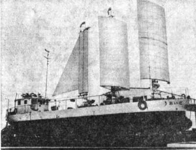 современный Японский парусный мини-танкер Джаго