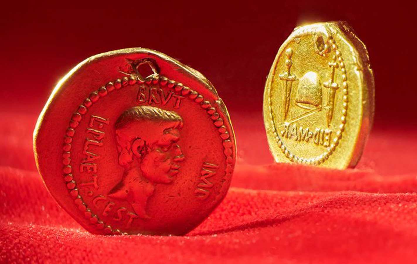 Монета Ид Мар или Мартовские иды с изображением Брута