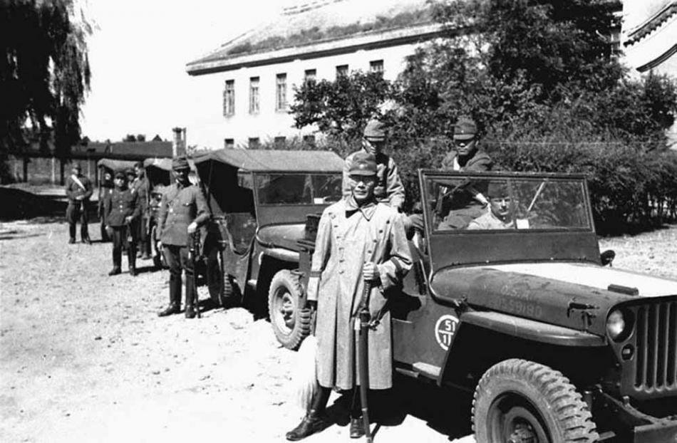 1945 - пленные японские генералы
