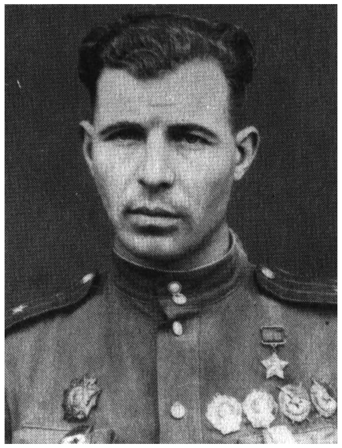 Командир 16-го иап Герой Советского Союза майор А. В. Федоров