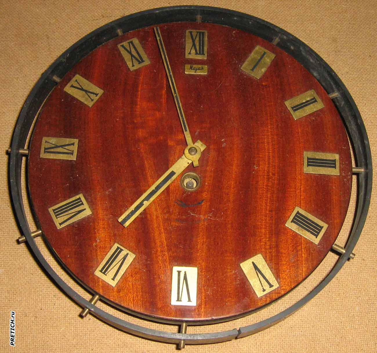 Часы настенные Маяк, СССР, полное описание